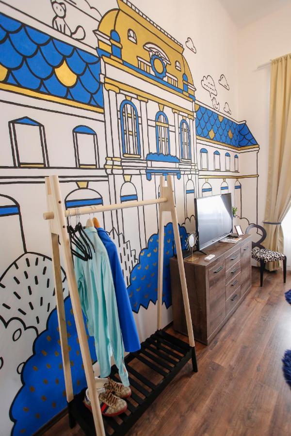 Urania Apartmanhaz Eger Luaran gambar